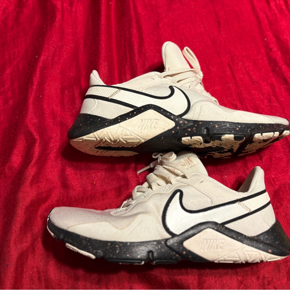 Nike Women's Athletic Shoes Cream with Black Swoosh